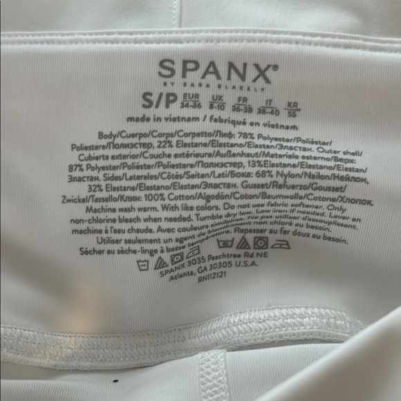 Spanx Get Moving Double Layer Lined Shorts with Zip Pocket Size S - NEW - Picture 11 of 11